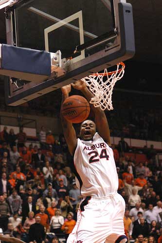 Auburn basketball jam