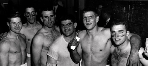 Billy Neighbors with other members of the 1961 Alabama football team