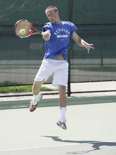  Kentucky mens tennis forehand 