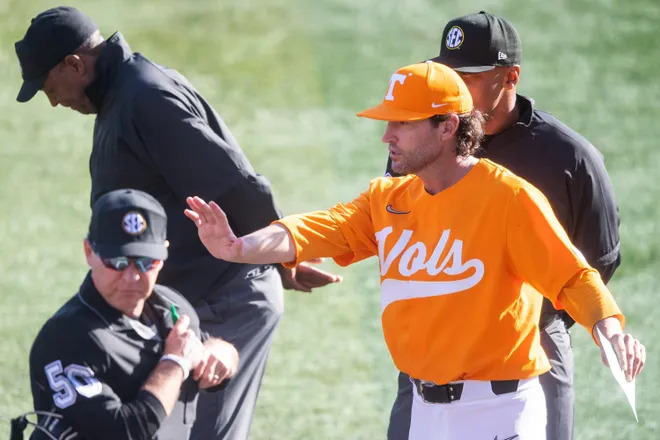 Tennessee football, baseball or basketball? Which Vols team is best bet to win national title?
