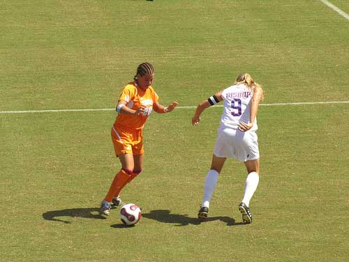 Tennessee soccer player dribble